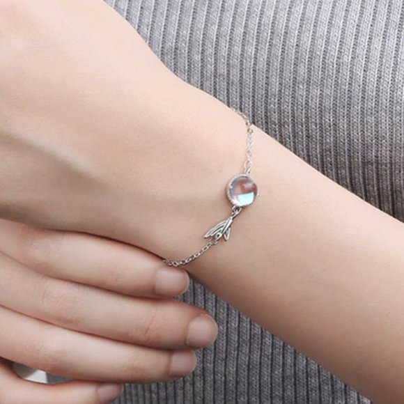Jewelry - NEW Silver Cute Natural Rainbow Moonstone Charm Bracelet